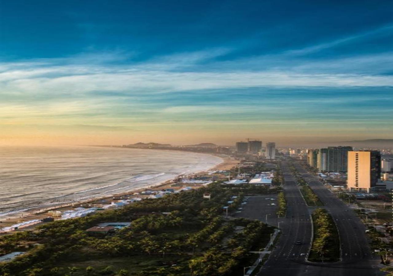 Sunrise Luxury Apartment With Ocean View Da Nang Exterior foto