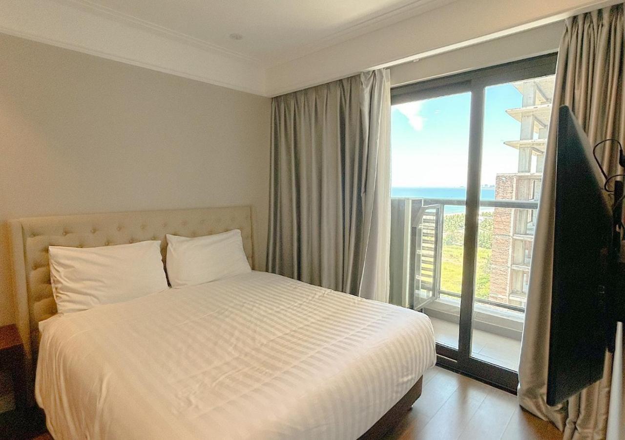 Sunrise Luxury Apartment With Ocean View Da Nang Exterior foto